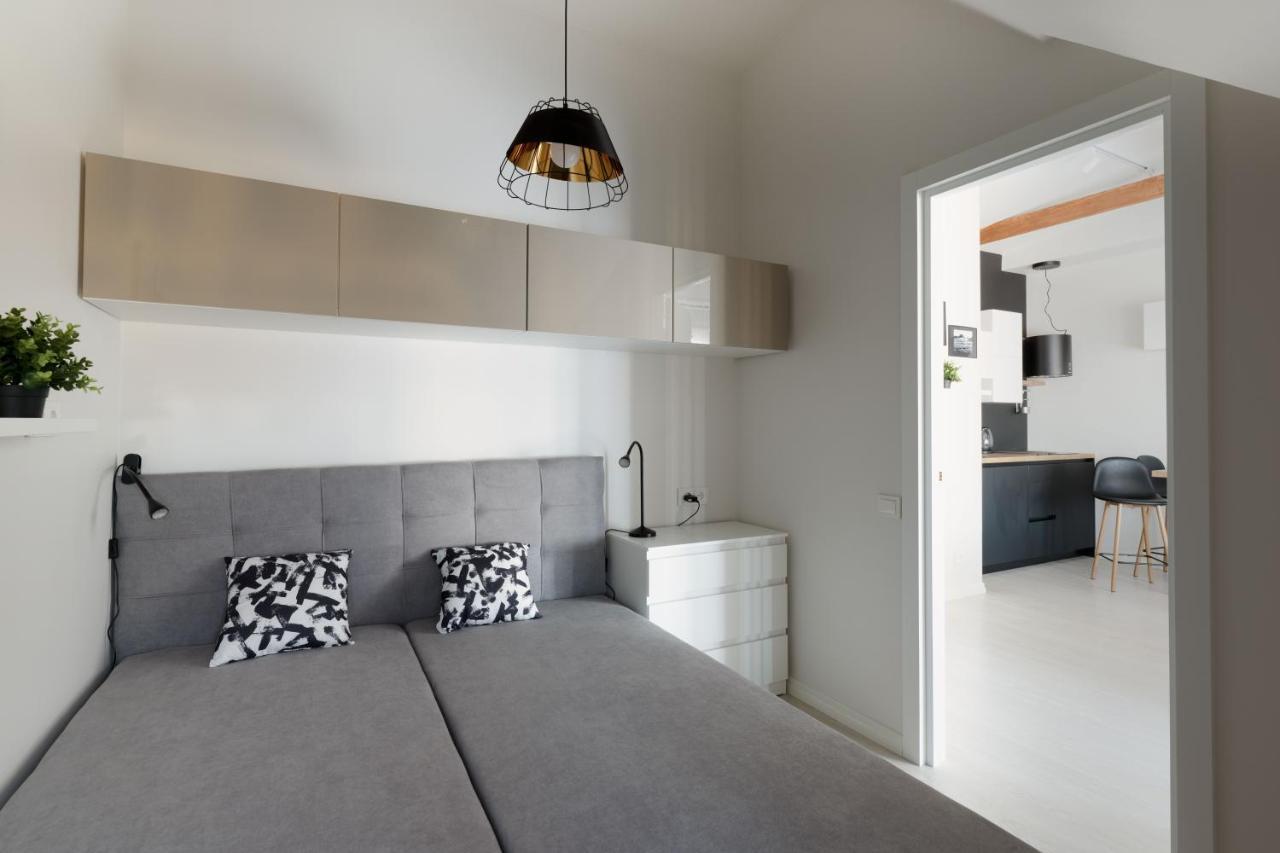 Appartement Bright Attic Flat In The Centre